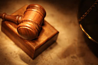 Informe sobre el anteproyecto de Ley que suspende dos artículos de la vigente Ley del Poder Judicial