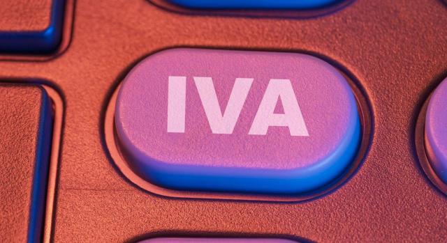 TJUE: Una sociedad de Derecho civil sin personalidad jurídica no puede prestar por sí misma los servicios y no puede considerarse sujeto pasivo del IVA TJUE: Una sociedad de Derecho civil sin personalidad jurídica no puede prestar por sí misma los servicios y no puede considerarse sujeto pasivo del IVA. Tecla IVA en el teclado