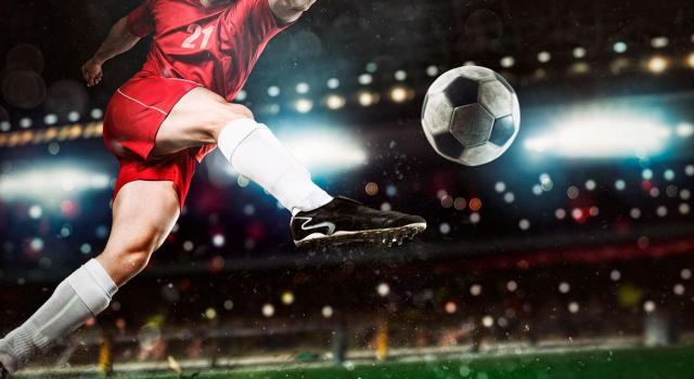 Comisiones pagadas por los clubes de futbol en nombre de los jugadores a los agentes que les representan. Jugada de futbol
