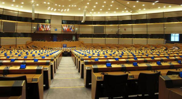 Tres inclusiones en la lista de la UE de países y territorios no cooperadores, y tres supresiones