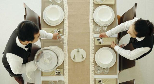 Existe simulación y una división artificial de la actividad económica para conseguir un ahorro fiscal Existe simulación y una división artificial de la actividad económica para conseguir un ahorro fiscal. Experiencia gastronómica elegante