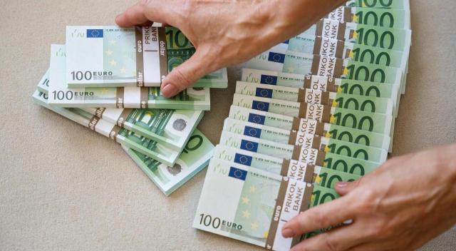 No se puede interpretar el requisito de "principal fuente de renta" sin tener en cuenta la reinversión del patrimonio financiero en la propia empresa No se puede interpretar el requisito de "principal fuente de renta" sin tener en cuenta la reinversión del patrimonio financiero en la propia empresa
