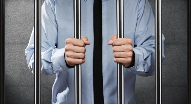 La Audiencia Nacional condena a 80 años de cárcel al asesor fiscal del ‘caso Nummaria’ La Audiencia Nacional condena a 80 años de cárcel al asesor fiscal del ‘caso Nummaria’ . Imagen de un hombre detras de los barrotes de una cárcel