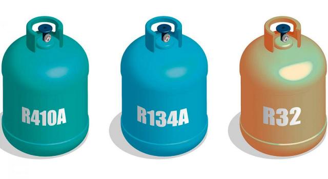 La nueva regulación del Impuesto sobre los Gases Fluorados de Efecto Invernadero. Imagen de 3 bombonas de diferente color