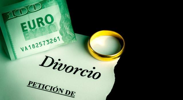 No procede la reducción por pensión compensatoria en el IRNR. Demanda de divorcio y dinero en efectivo