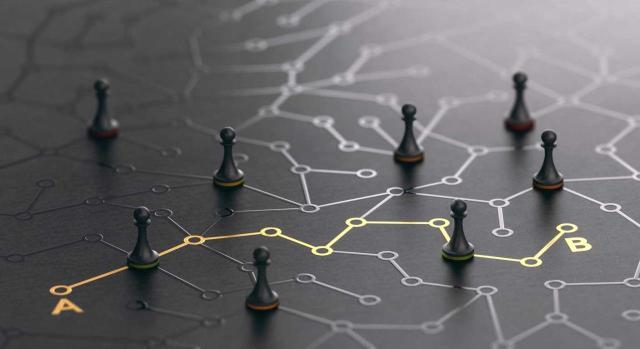 Selección de jurisprudencia. Primera quincena de enero de 2026. Imagen de piezas de ajedrez enontrando el trayecto más corto entre varios puntos