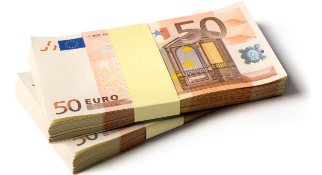 La sanción automática por comunicar fuera de plazo la operación FEAC vulnera el principio de proporcionalidad La sanción automática por comunicar fuera de plazo la operación FEAC vulnera el principio de proporcionalidad. Dos fajos de billetes de 50 euros