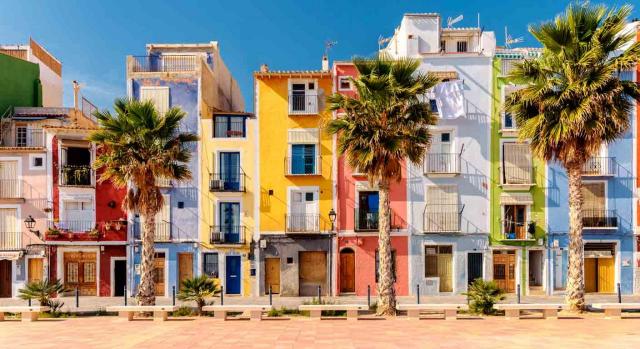 Modelo 179 plazo Modelo 179 plazo. Imagen de las casas de colores de Villajoyosa