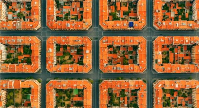 Reducción del 90% en el arrendamiento de vivienda Si el contrato de alquiler al que se ha aplicado la reducción del 90% tiene un año de duración, para el año siguiente no se puede seguir aplicando la reducción aunque se mantenga la rebaja del precio. Imagen de una vista aérea de una ciudad cuadriculada